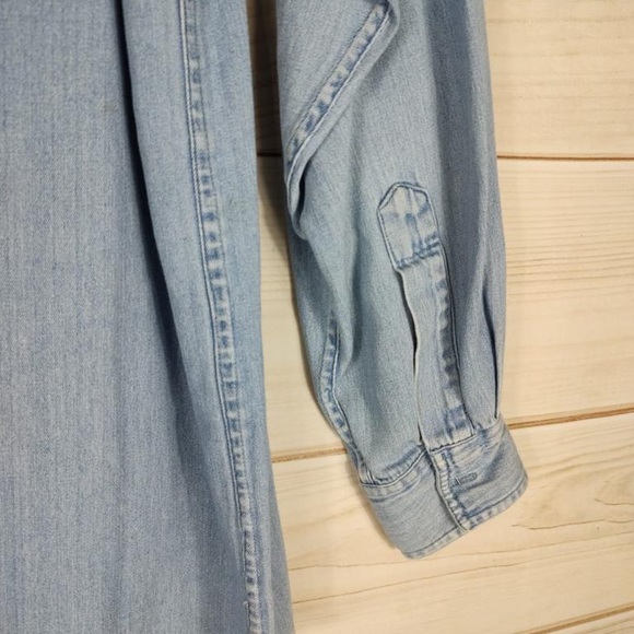 Upper West Side L Shirt Woman’s Blue Denim Button Long Sleeve Floral Embroidery - Picture 5 of 9